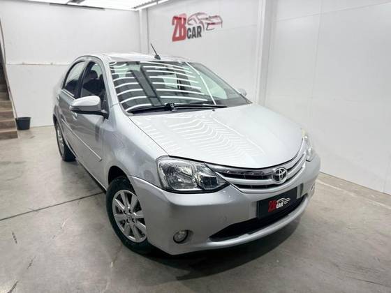 TOYOTA ETIOS 1.5 XLS SEDAN 16V FLEX 4P AUTOMÁTICO
